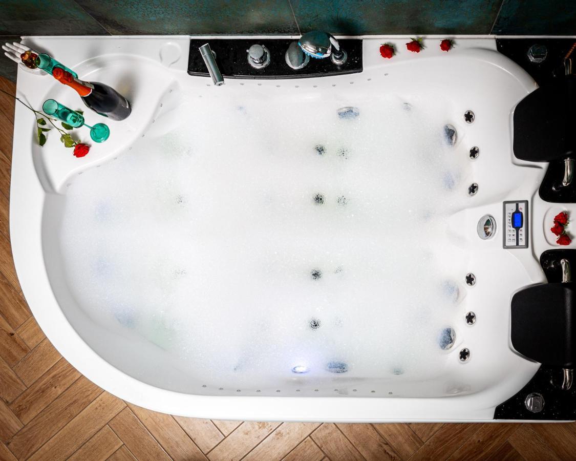 Jacuzzi & Bike Apartment, Krakow Exterior photo