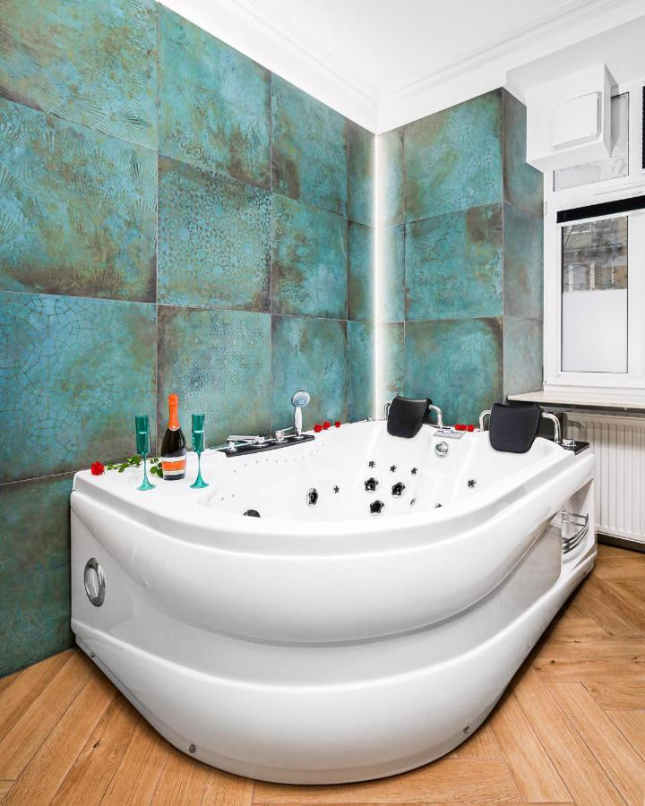 Jacuzzi & Bike Apartment, Krakow Exterior photo