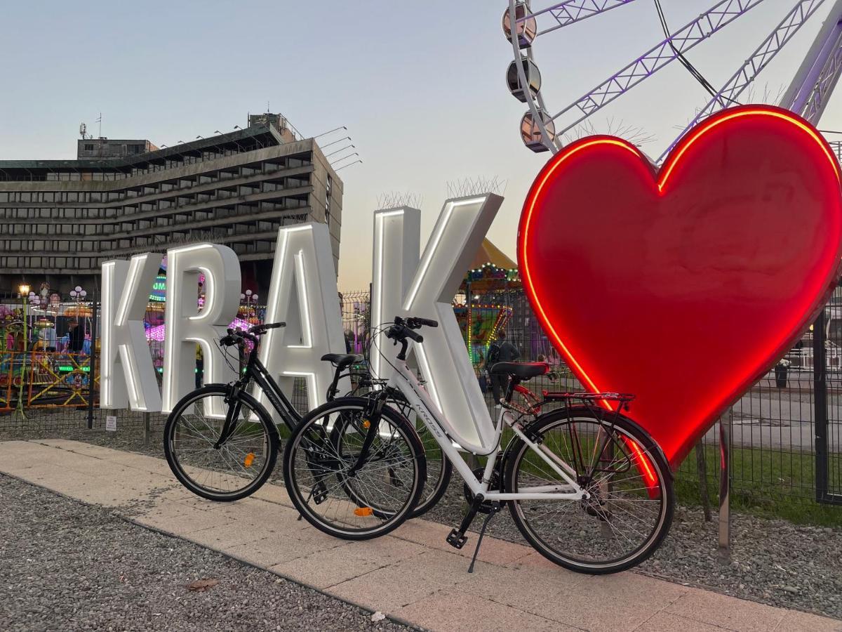 Jacuzzi & Bike Apartment, Krakow Exterior photo